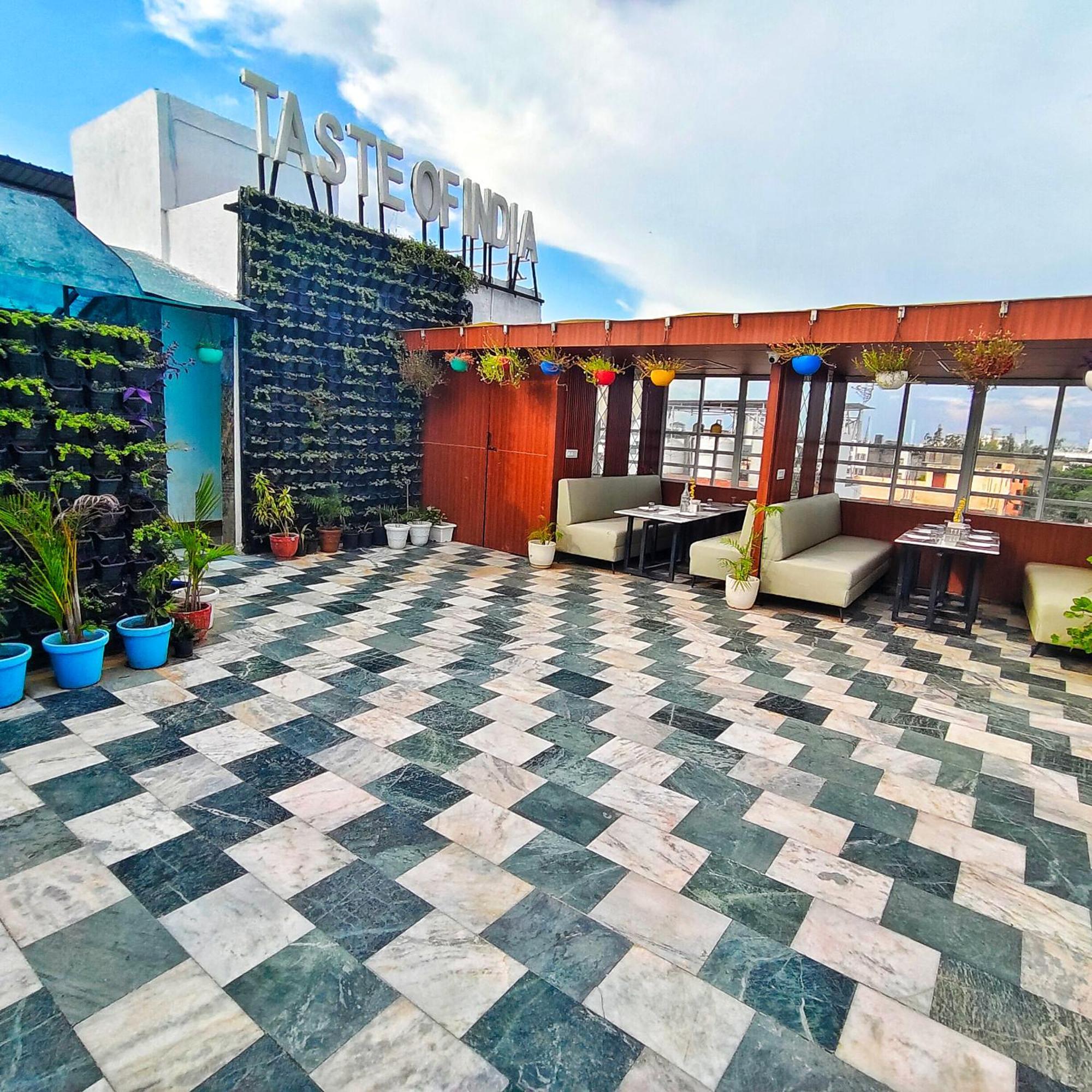 Hotel Taste Of India آغْرا المظهر الخارجي الصورة
