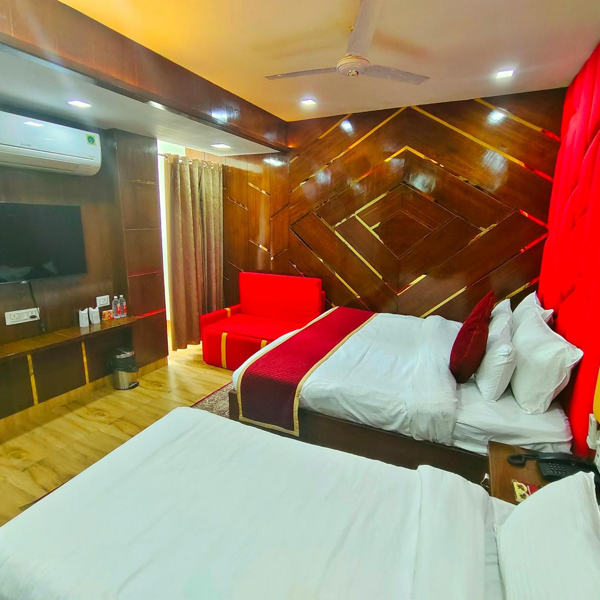 Hotel Taste Of India آغْرا المظهر الخارجي الصورة